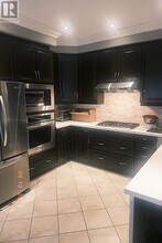 10 Harvest Hills Blvd in East Gwillimbury, ON - Building Photo - Building Photo
