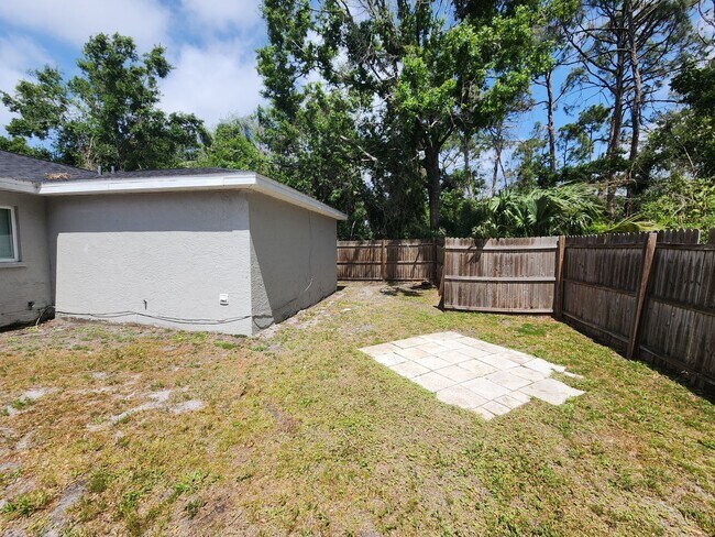1209 62nd Ave E in Bradenton, FL - Building Photo - Building Photo