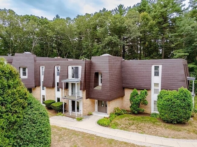 property at 6 Shadowbrook Ln