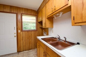 211 Wittel Ave in Opelika, AL - Building Photo - Building Photo