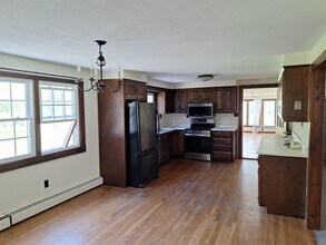 564 Main St in Walpole, NH - Building Photo - Building Photo
