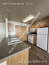 1805 E Overland Rd in Meridian, ID - Building Photo - Building Photo