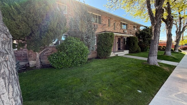 1100 Harvard Wy in Reno, NV - Foto de edificio - Building Photo
