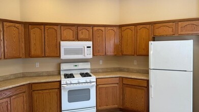 9909 Geneva Dr NW in Albuquerque, NM - Building Photo - Building Photo