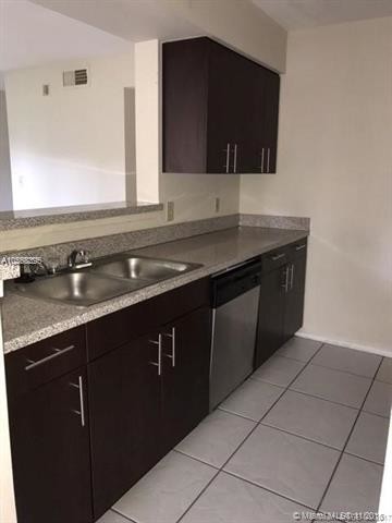 2405 NW 33rd St-Unit -1202 in Oakland Park, FL - Building Photo - Building Photo