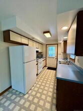 7 Golden Hill St in Bethel, CT - Building Photo - Building Photo