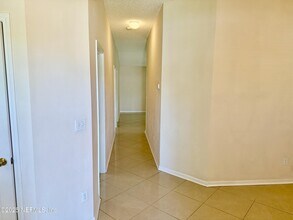 1143 Summer Springs Drive in Middleburg, FL - Building Photo - Building Photo