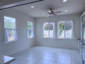 529 Tiber River Way in Oxnard, CA - Building Photo - Building Photo