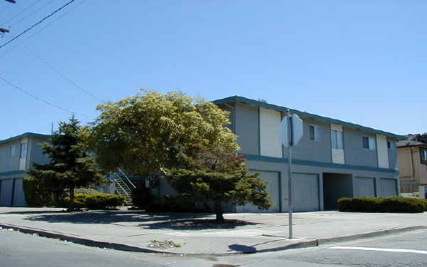 2364 21st St in San Pablo, CA - Building Photo - Building Photo