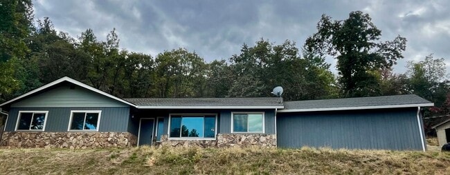 property at 6517 Pioneer Rd