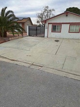 4810 El Escorial Dr in Las Vegas, NV - Building Photo - Building Photo