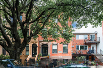 165 Carroll St in Brooklyn, NY - Building Photo - Building Photo