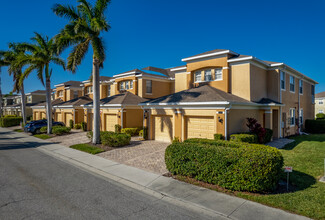 8381 Karpeal Dr in Sarasota, FL - Building Photo - Primary Photo