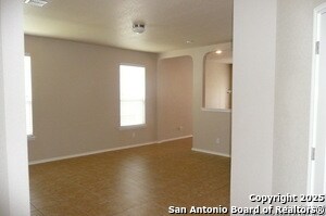 6706 Bowie Cir in San Antonio, TX - Building Photo - Building Photo