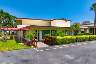 Ocean Landings Resort and Racquet Club in Cocoa Beach, FL - Building Photo - Building Photo