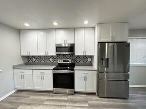 560 W 114th Pl in Northglenn, CO - Building Photo - Building Photo
