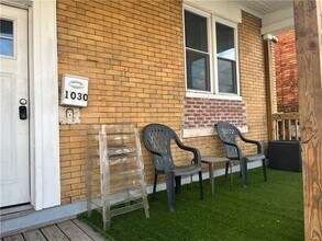 1030 Ross Ave in Pittsburgh, PA - Building Photo - Building Photo