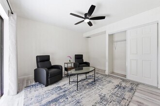 1424 14th Terrace in Palm Beach Gardens, FL - Building Photo - Building Photo