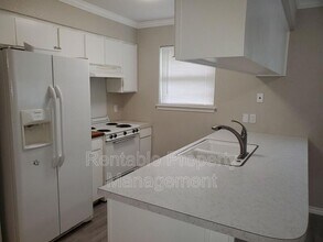 325 Boulder Ct in Burleson, TX - Building Photo - Building Photo