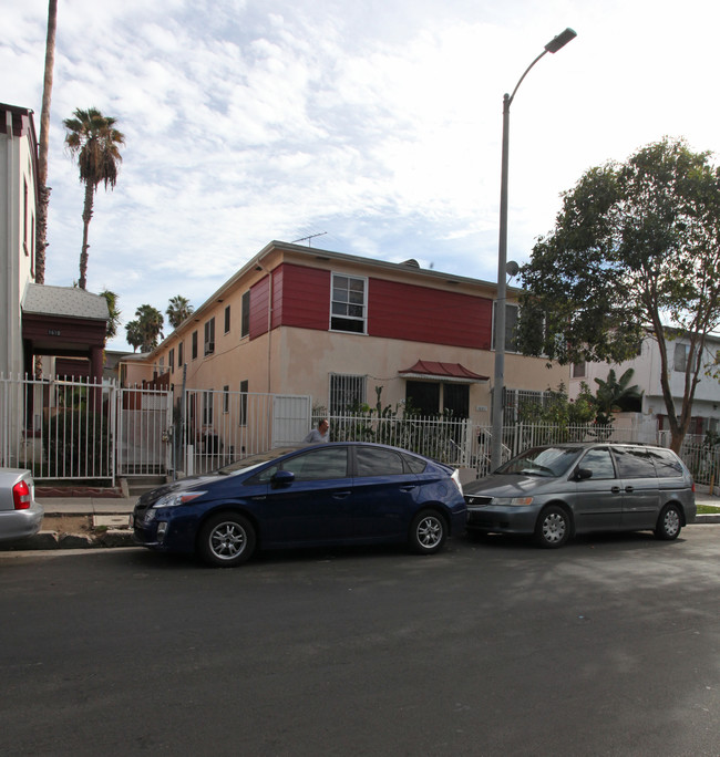 1608 N Serrano Ave in Los Angeles, CA - Building Photo - Building Photo