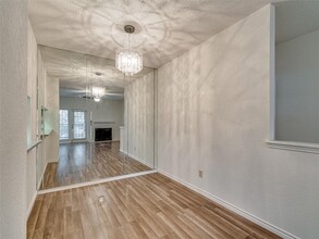 3607L W Northgate Dr, Unit 114 in Irving, TX - Building Photo - Building Photo