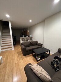 Carlisle Court Medical Student Housing photo'
