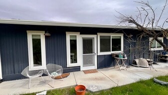 2335 Bella Tierra Ln in Paso Robles, CA - Building Photo