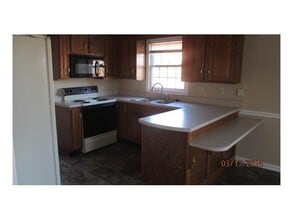 1111 Thornberry Dr in Clarksville, TN - Building Photo - Building Photo