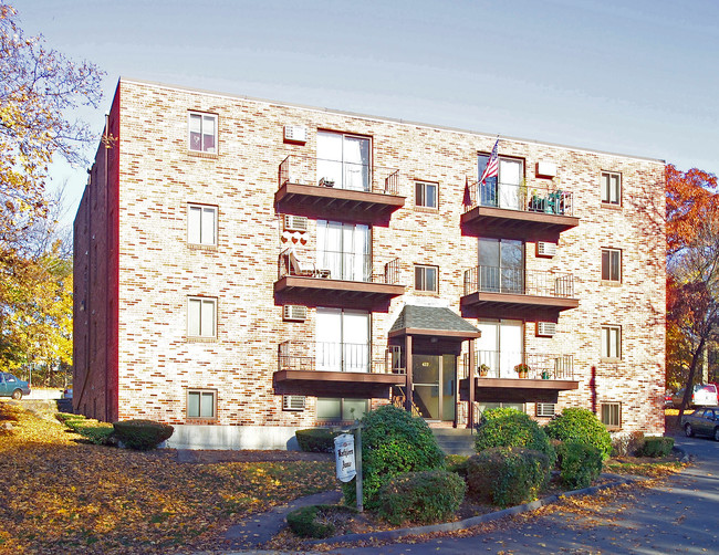 433 Furnace Brook Pkwy in Quincy, MA - Foto de edificio - Building Photo