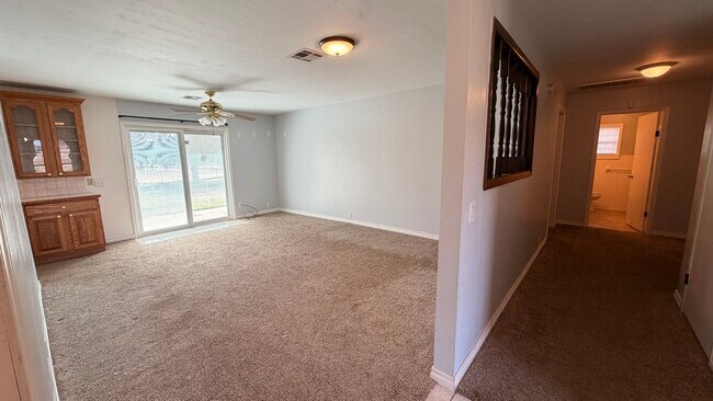 40005 Benson Park Rd in Shawnee, OK - Building Photo - Building Photo