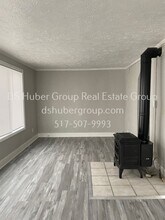 720 Loa St in Lansing, MI - Building Photo - Building Photo