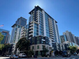 425 W Beech, Unit 1054 in San Diego, CA - Building Photo