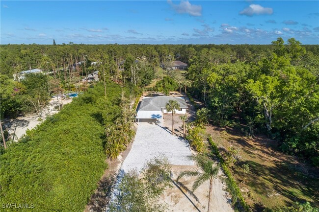 6147 English Oaks Ln in Naples, FL - Building Photo - Building Photo