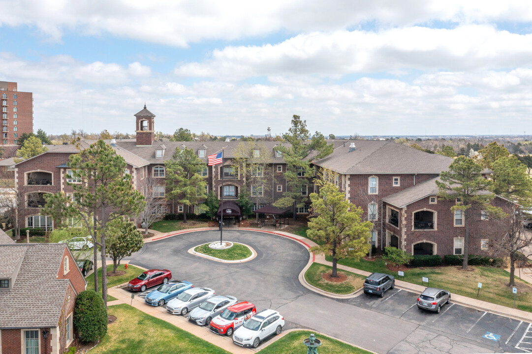 5916 N Pennsylvania Ave in Oklahoma City, OK - Foto de edificio