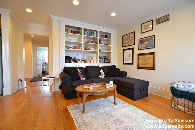 property at 14 Sutherland Rd