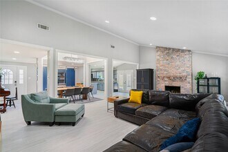 3027 Kenross St in Houston, TX - Building Photo - Building Photo
