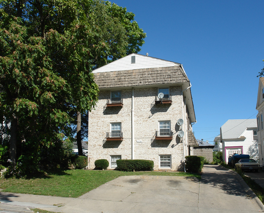 3116 Chicago St in Omaha, NE - Building Photo