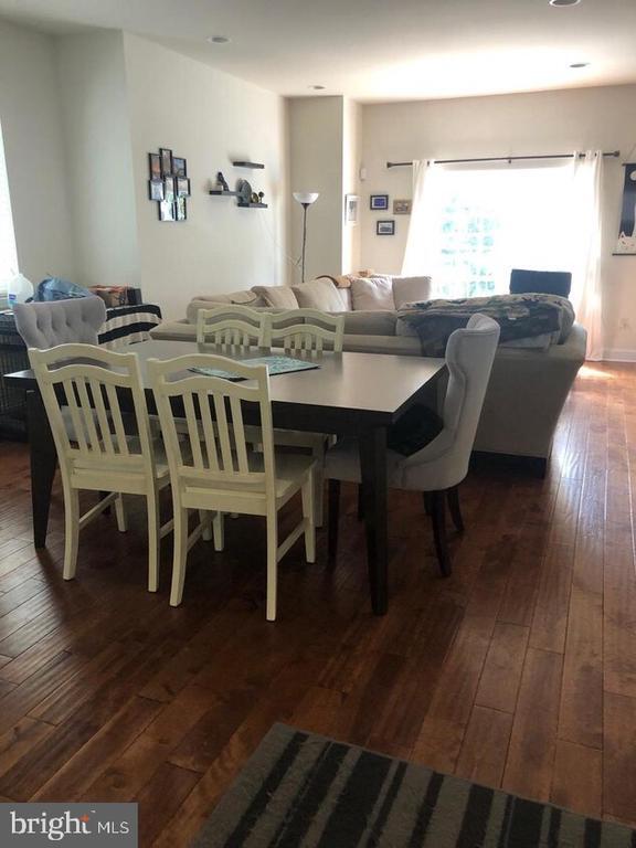 7851 Nixon St in Philadelphia, PA - Building Photo - Building Photo