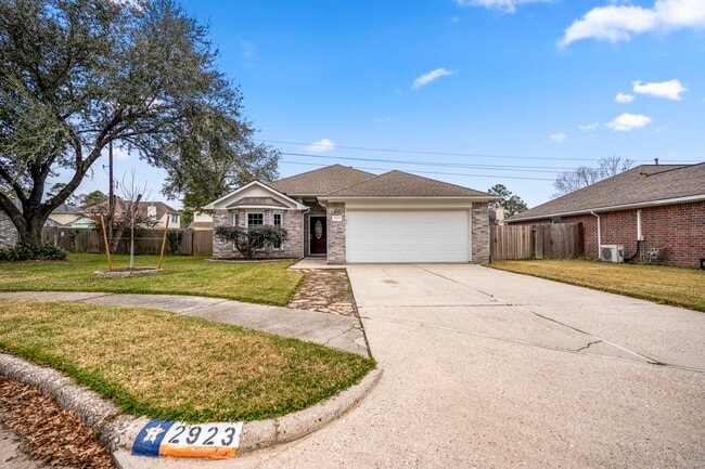 property at 2923 Goldspring Ln