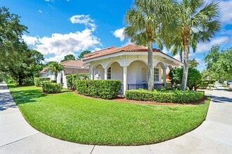 154 Via Rosina in Jupiter, FL - Building Photo - Building Photo