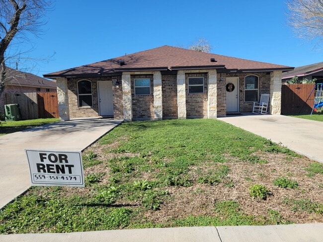 property at 139 Kleberg Ave