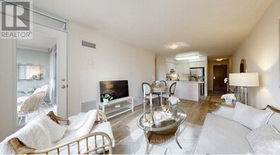 28 Empress Ave in Toronto, ON - Building Photo - Building Photo