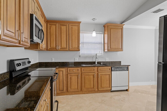 65 Hidden Harbor Ln in Destin, FL - Building Photo - Building Photo