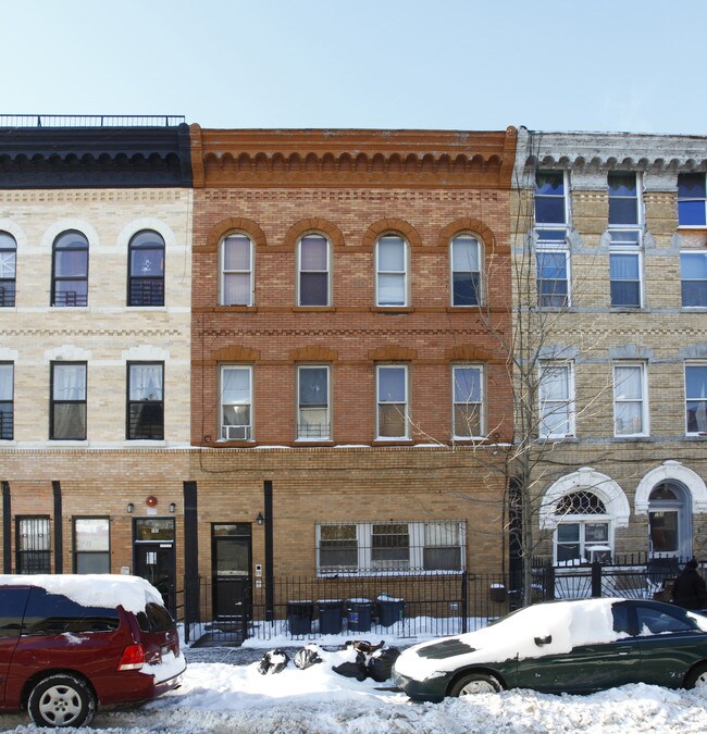 190 Irving Ave in Brooklyn, NY - Building Photo - Building Photo