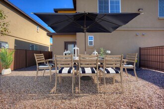 San Vicente Townhomes in Phoenix, AZ - Building Photo - Building Photo