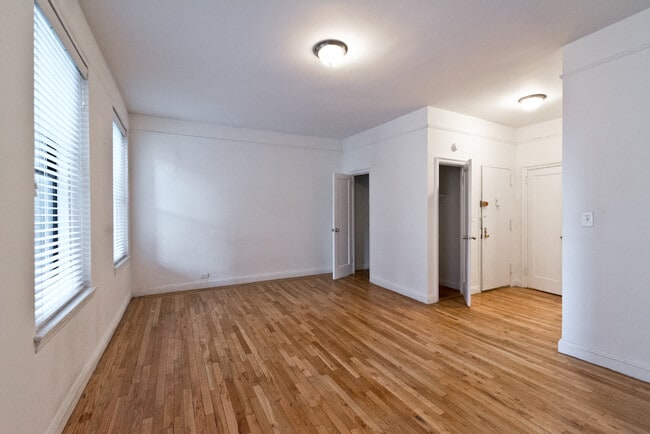 401 E 58th St in New York, NY - Building Photo - Building Photo