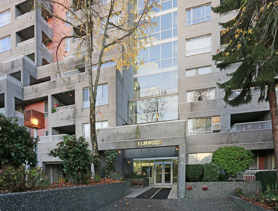 The Elmwood Apartments in New Westminster, BC - Building Photo