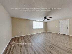 14632 N 37th St in Phoenix, AZ - Building Photo - Building Photo