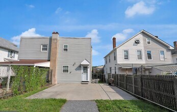 211 Johnson Ave in Linwood, PA - Building Photo - Building Photo