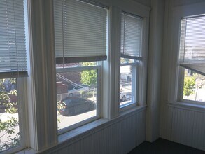 55 Moreland St, Unit 1 in Somerville, MA - Building Photo - Building Photo
